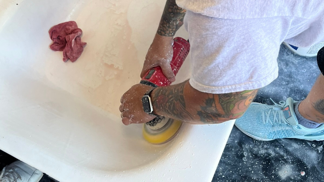 Choosing the Right Sanding Techniques for Epoxy Tub Refinishing